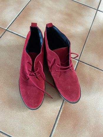 Chaussures en daim 38 neuves eram