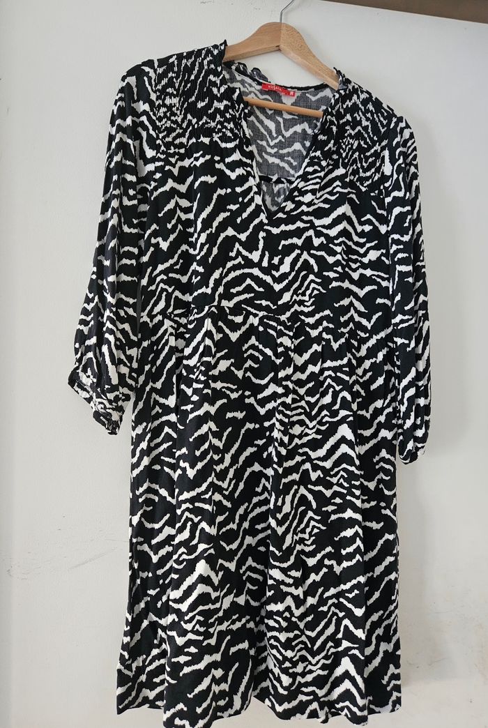 Robe femme manches longues taille 38 - photo numéro 2