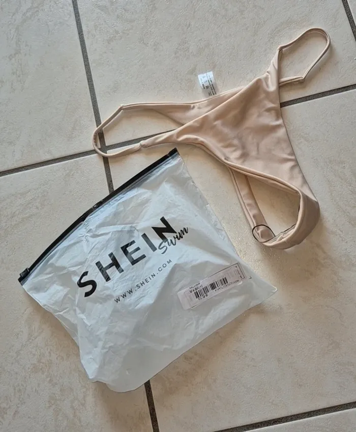 String de bain Shein Taille XS