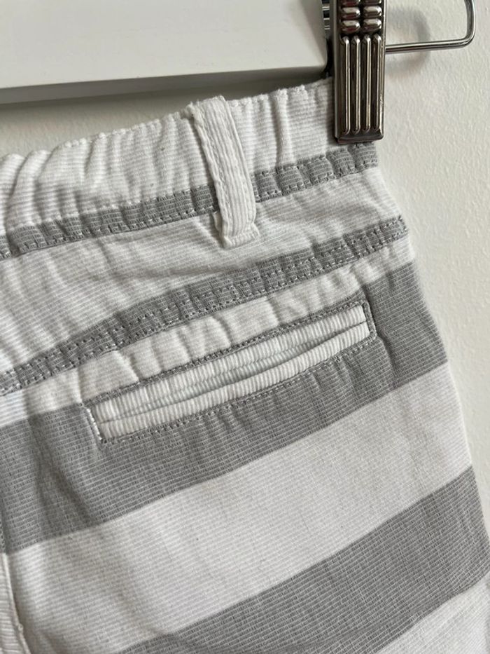 Short léger en coton rayures blanches et grises - 4 Ans - photo numéro 10