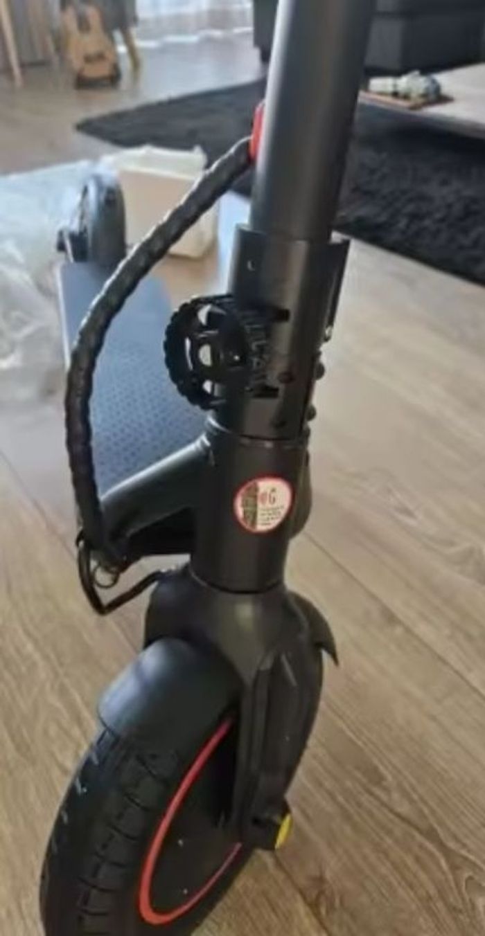 Trottinette électrique neuve jamais été utilisée à vendre - photo numéro 7