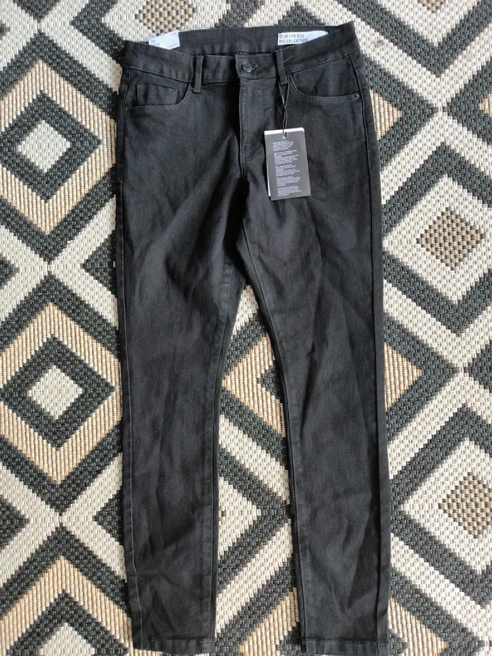 Jean Vero Moda Elly  Skinny noir Taille S/36 – Neuf avec étiquette