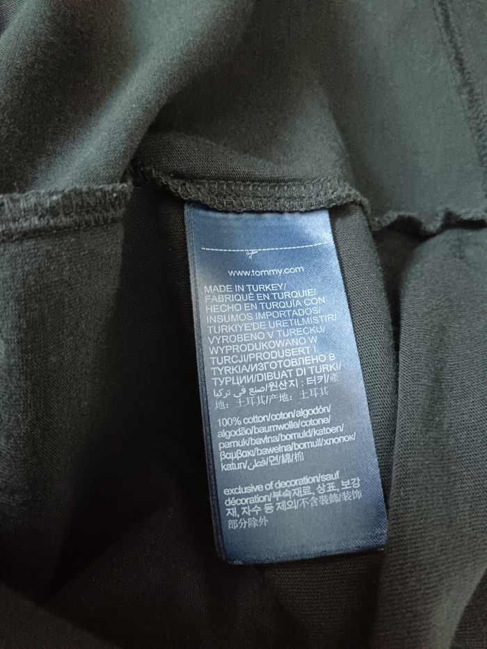 Tee-shirt homme taille M marque Tommy Jeans en excellent état - photo numéro 7