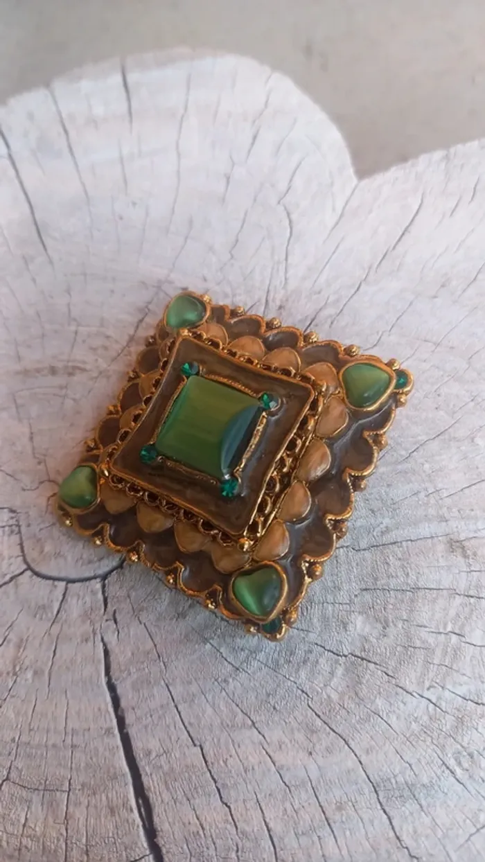 Broche vintage dorée et verte - photo numéro 2
