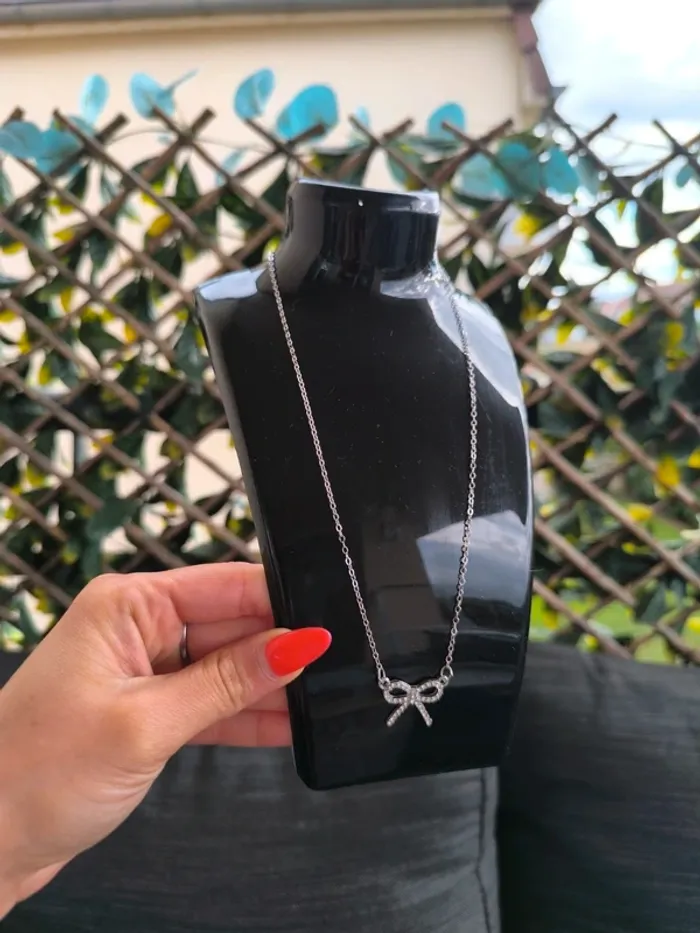 Collier noeud , acier inoxydable, argenté, idée cadeau
