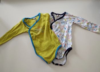 Lot 2 bodies bébé Orchestra 6 mois
