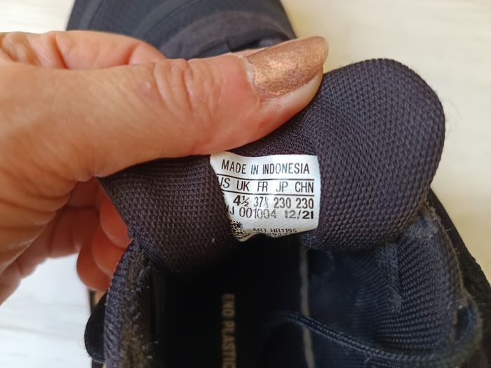 Baskets femme adidas taille 37,5 - photo numéro 3