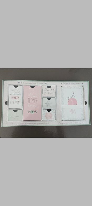 Coffret cadeau de naissance "mon premier" rose