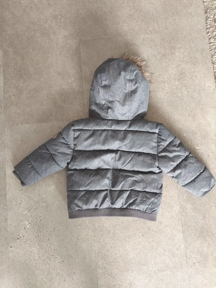 Manteau hiver gris taille 18 mois - photo numéro 2