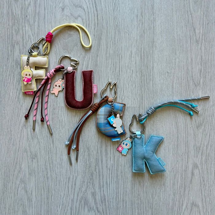 Labubu Porte Clés Pendant Pin For Love Plush Bloom - photo numéro 4