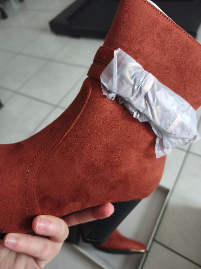 Bottines à talons femme neuves - photo numéro 6