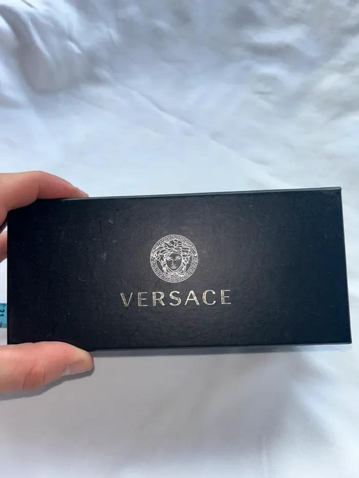 Boîte à lunette versace - photo numéro 3