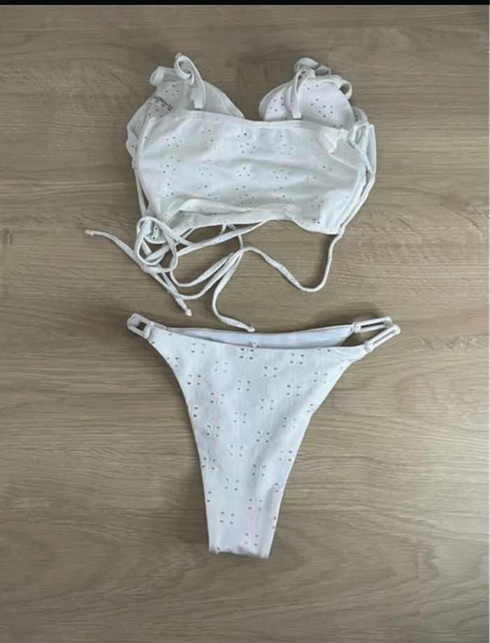 Maillot de bain blanc deux pièces - photo numéro 2