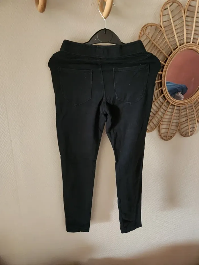 Lot 3 tshirt ML + Jegging noir kiabi - photo numéro 8