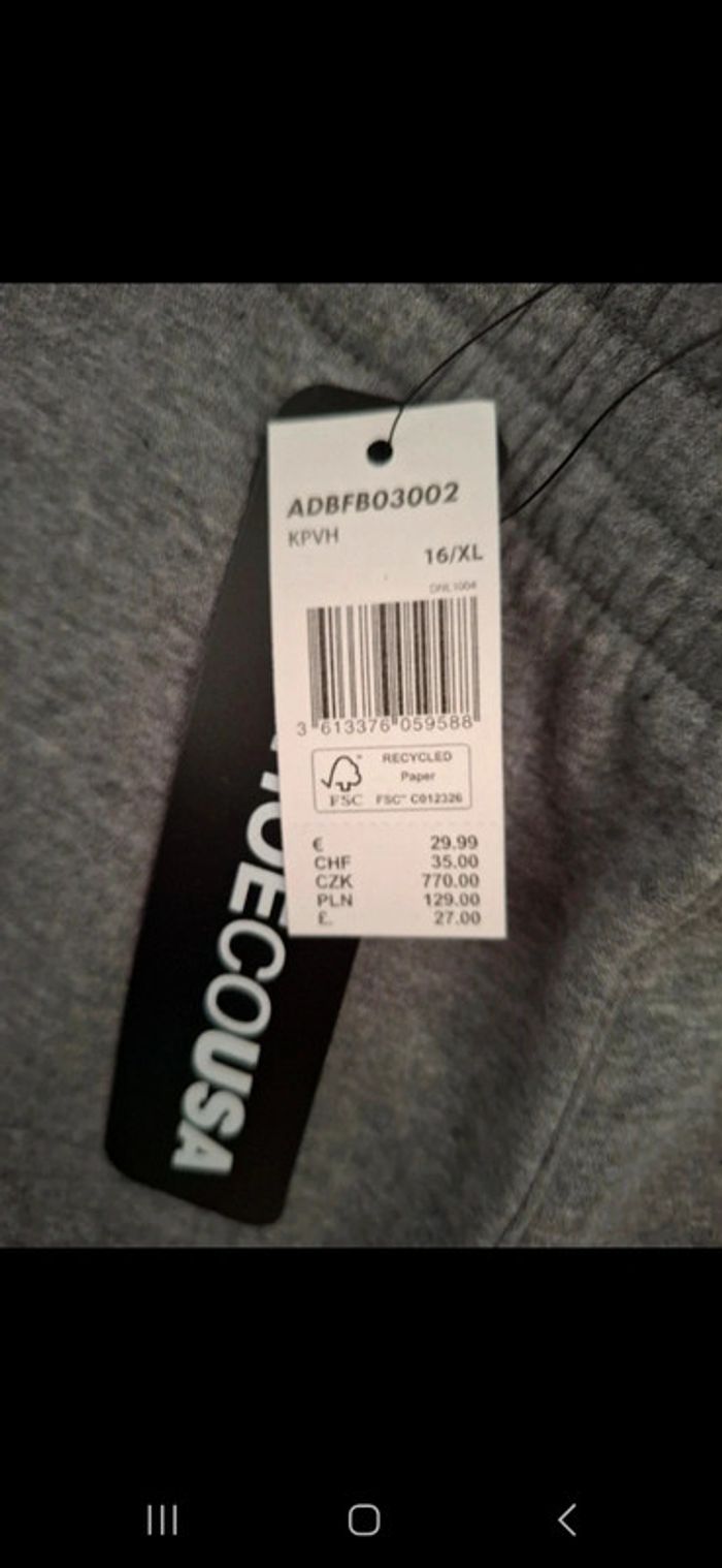 Short neuf av étiquette coton - photo numéro 4