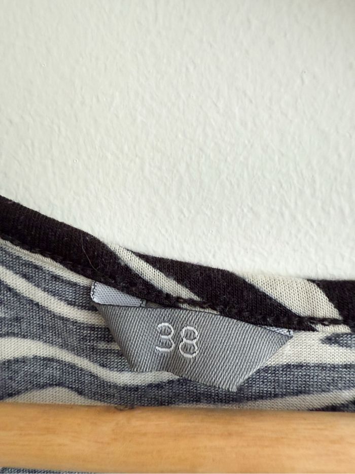 Robe longue manches courtes noir blanc avec fente et ceinture taille 38 M - photo numéro 5