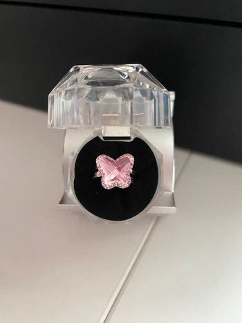 Très jolie bague papillon pour enfant avec son écrin