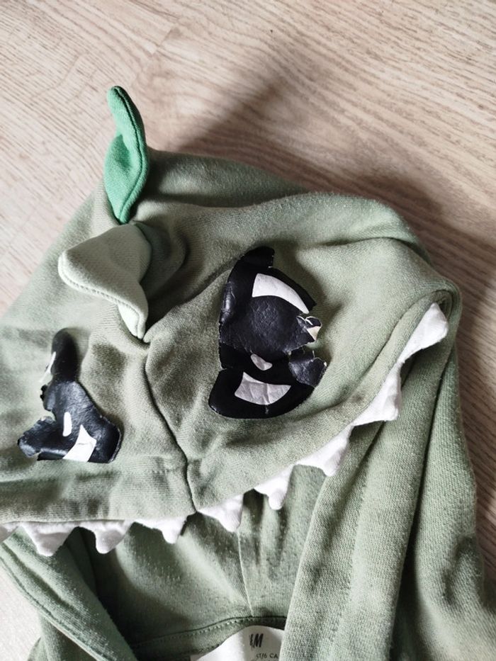 Veste a capuche dinosaure taille 4-6 ans h&m - photo numéro 4