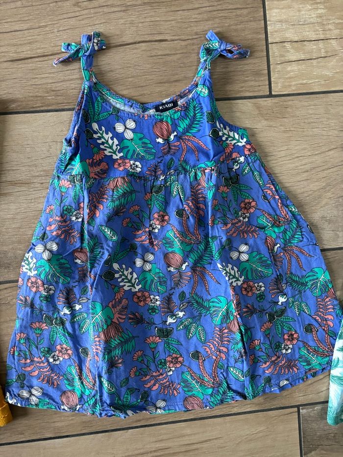 Lot robes été 3 ans - photo numéro 3