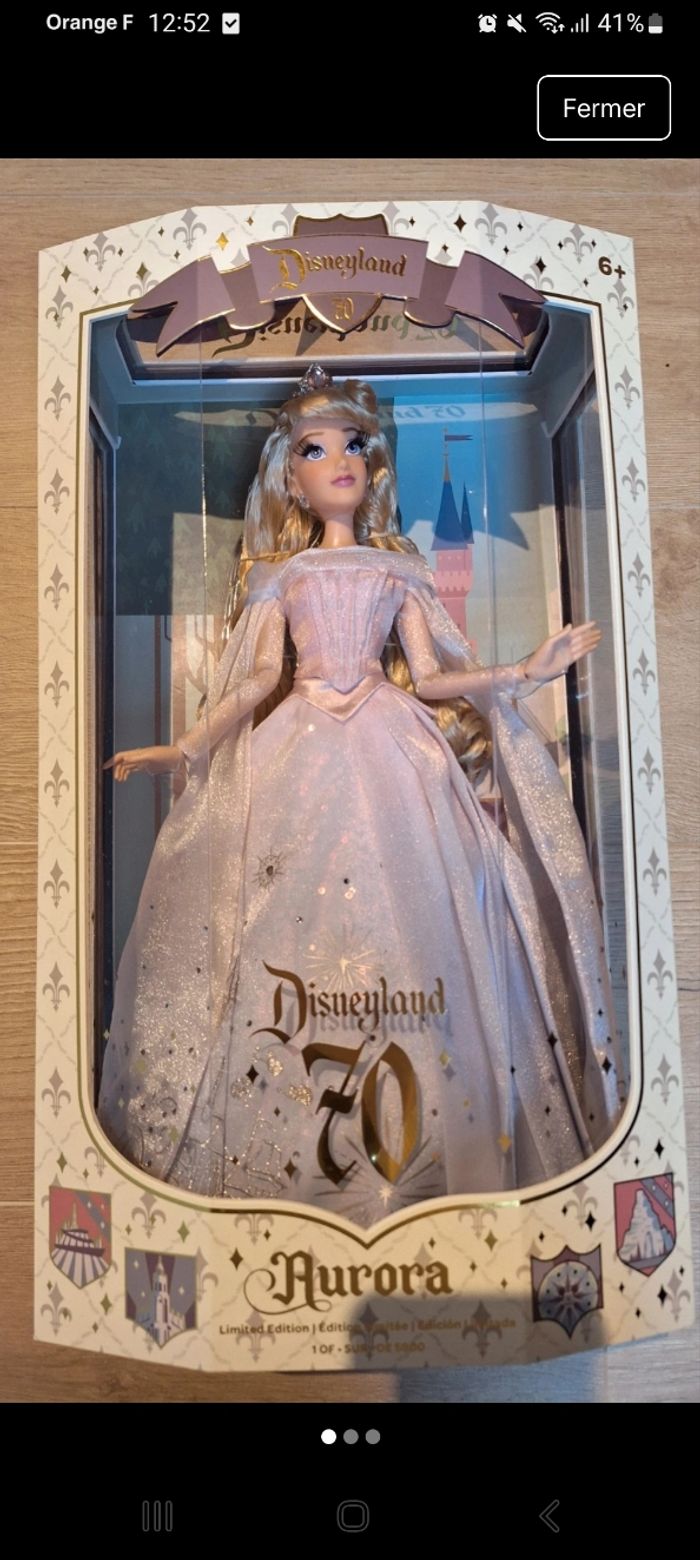 Poupée Aurore 70e anniversaire de Disneyland Resort en édition limitée, La Belle au Bois Dormant, 40,5 cm - photo numéro 2