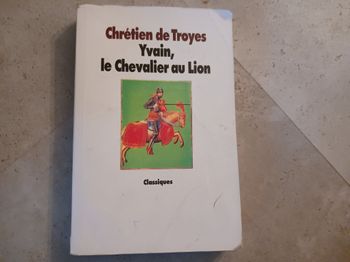livre Chrétien de Troyes Yvain, le chevalier au lion