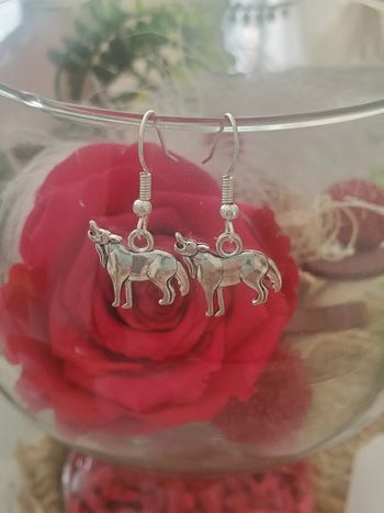 boucles d'oreilles loup
