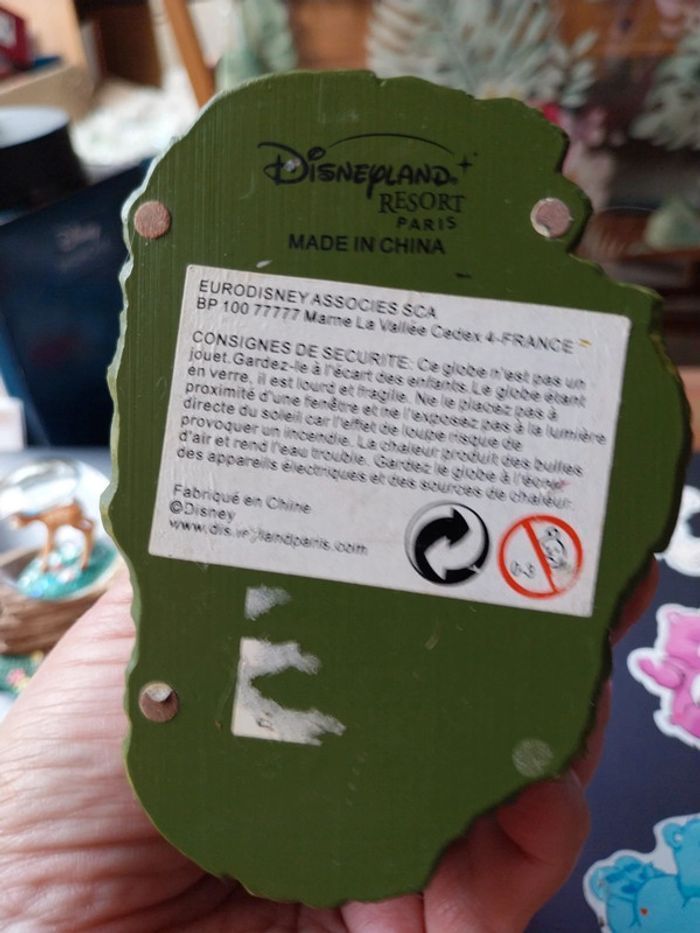 Snowglobe disneyland Paris la belle et le clochard - photo numéro 4