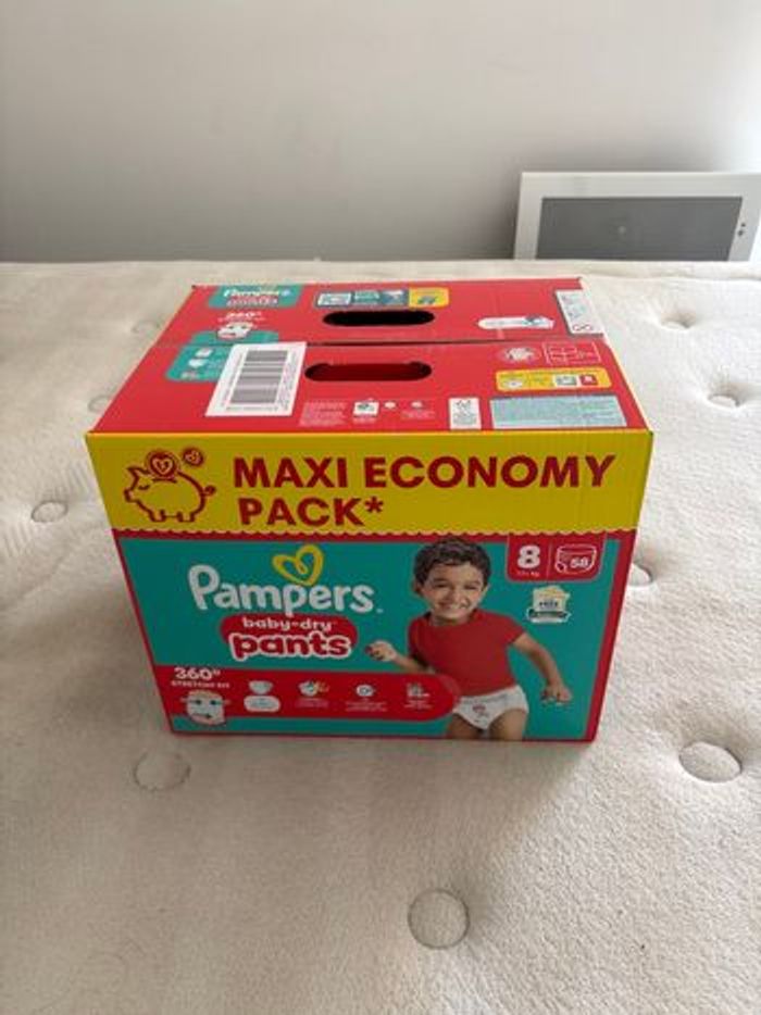 58 couches Pampers Pants baby dry taille 8