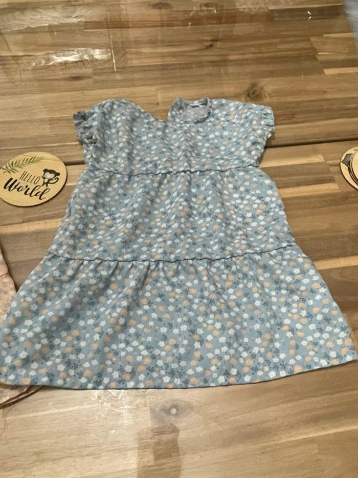 2 robes été 18 mois - photo numéro 4