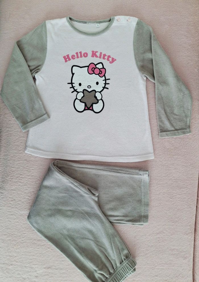 Pyjama long 2 pièces en velours Hello Kitty beige 6 ans