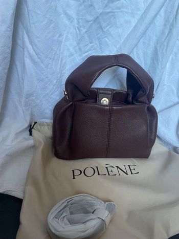 Poléne sac à main Polene model tonca chic  & modern 
Neuf jamais porté 
Dimensions : mini 
Couleur : 
Expedition rapide & soigné 
