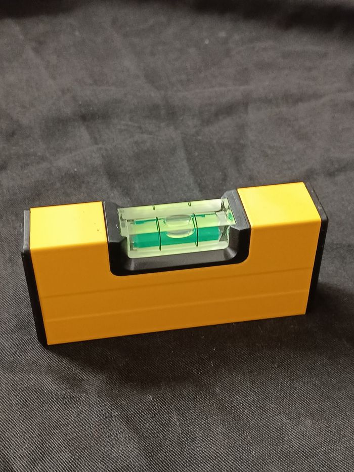 Niveau à bulle - photo numéro 5