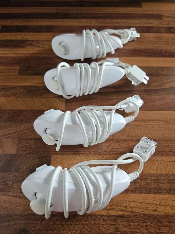 Nintendo Wii # Pack pour 4 Personnes Wii Sports , mario kart et autres # - photo numéro 4