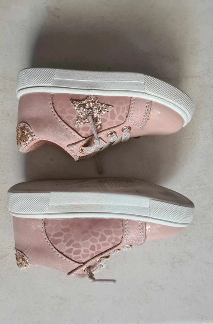 Chaussure bébé - photo numéro 3