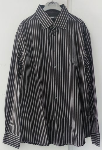 Chemise à manches longues pour homme marque Celio couleur noire à rayure blanche taille XL