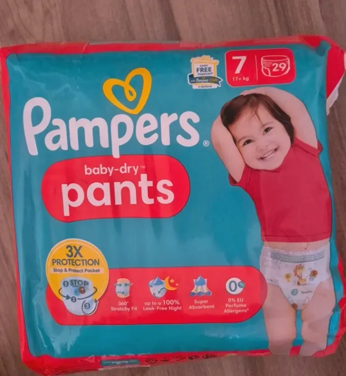 Lot de 4 paquets des couches Pampers taille 7 - photo numéro 2