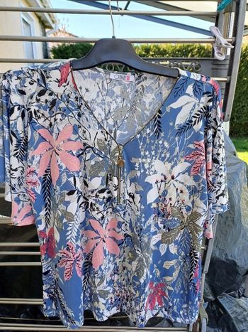 Tee-shirt fluide, fleuri