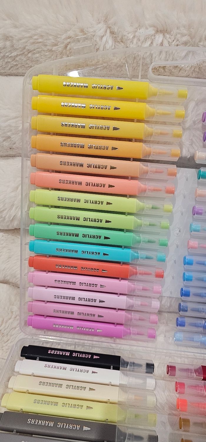 Coffret de 60 marqueurs acrylique neufs - photo numéro 2
