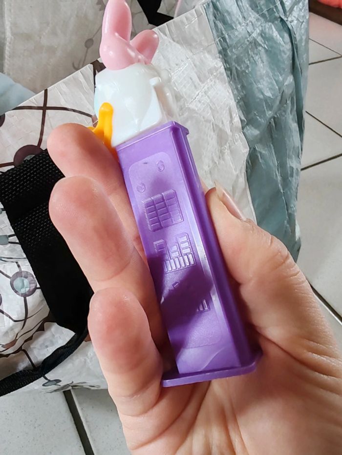 Figurine Daisy - pez - photo numéro 4