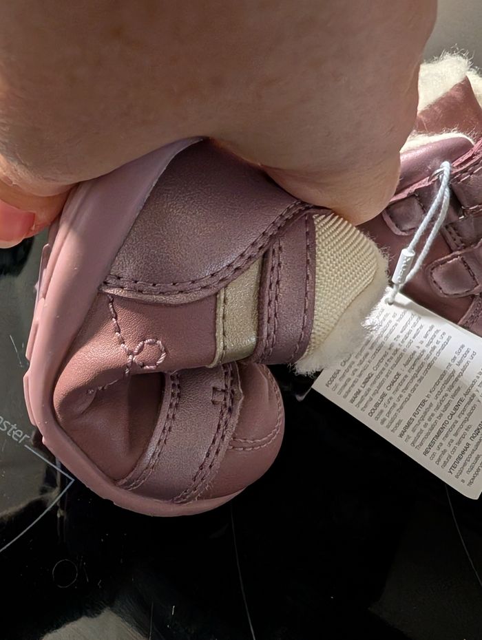 Chaussures fille. Taille 21. Neuf. Geox. Chaudes, conseillé par les podologues - photo numéro 8