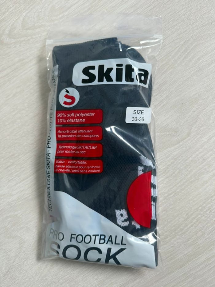 Chaussettes de foot neuves