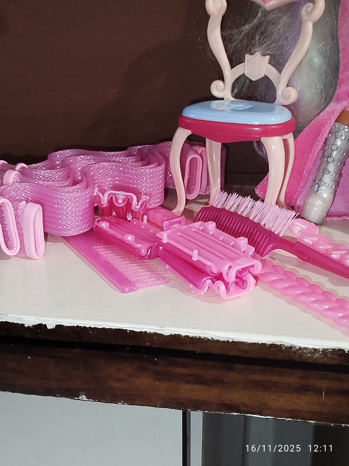 Poupée lol - photo numéro 6