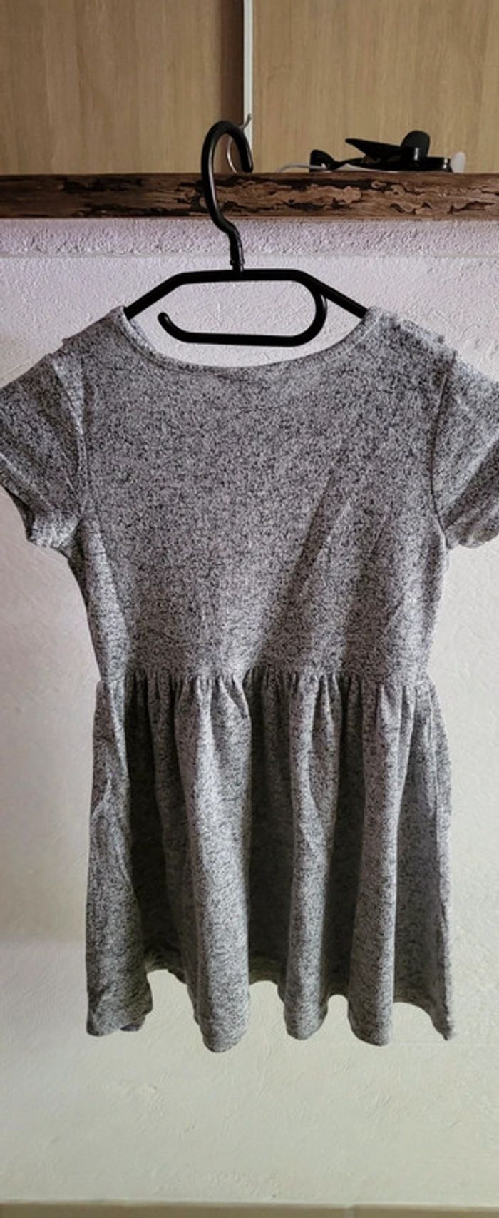 Robe grise La Halle 6 ans - photo numéro 5