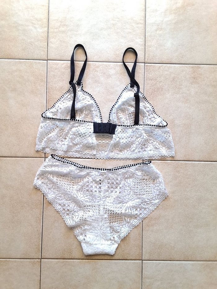 Ensemble Soutien-gorge 85B et culotte T38, Parfait état - photo numéro 2