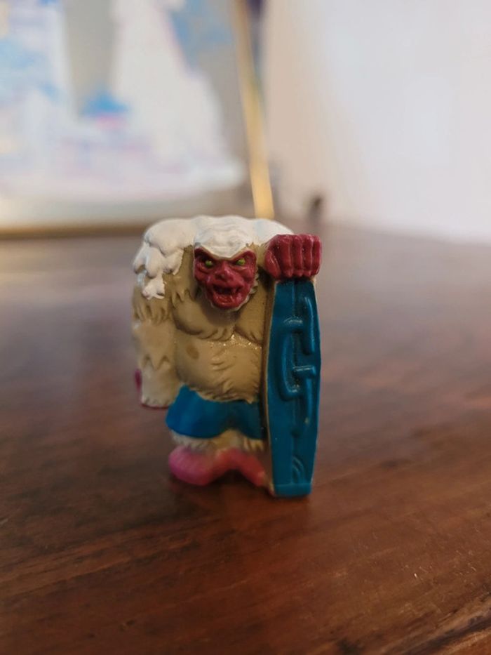 Vends figurine chaire de poule goosebumps l abominable hommes des neiges 1998 (rare)