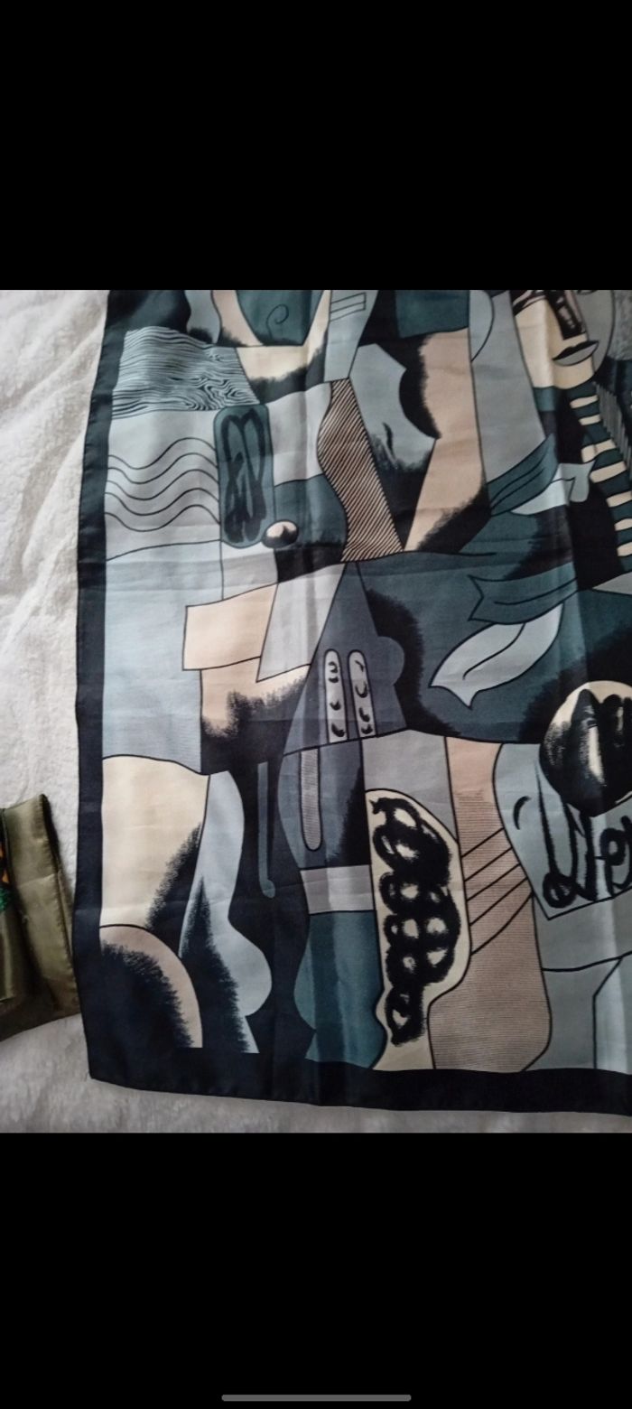 Foulard "Picasso" - photo numéro 3
