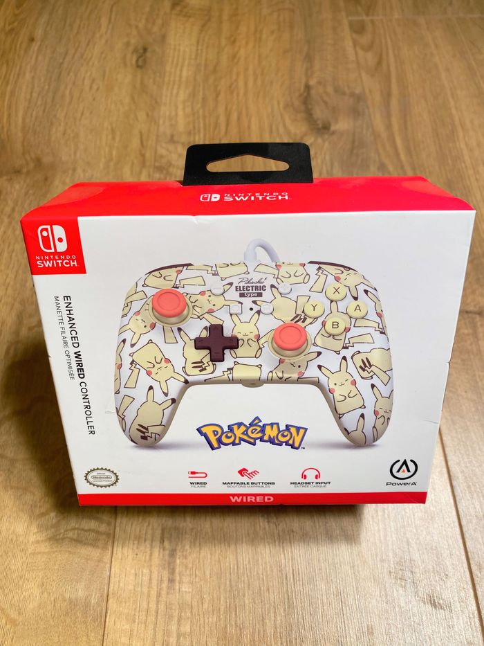 Manette pokemon pikashu electric type , nintendo switch , neuve