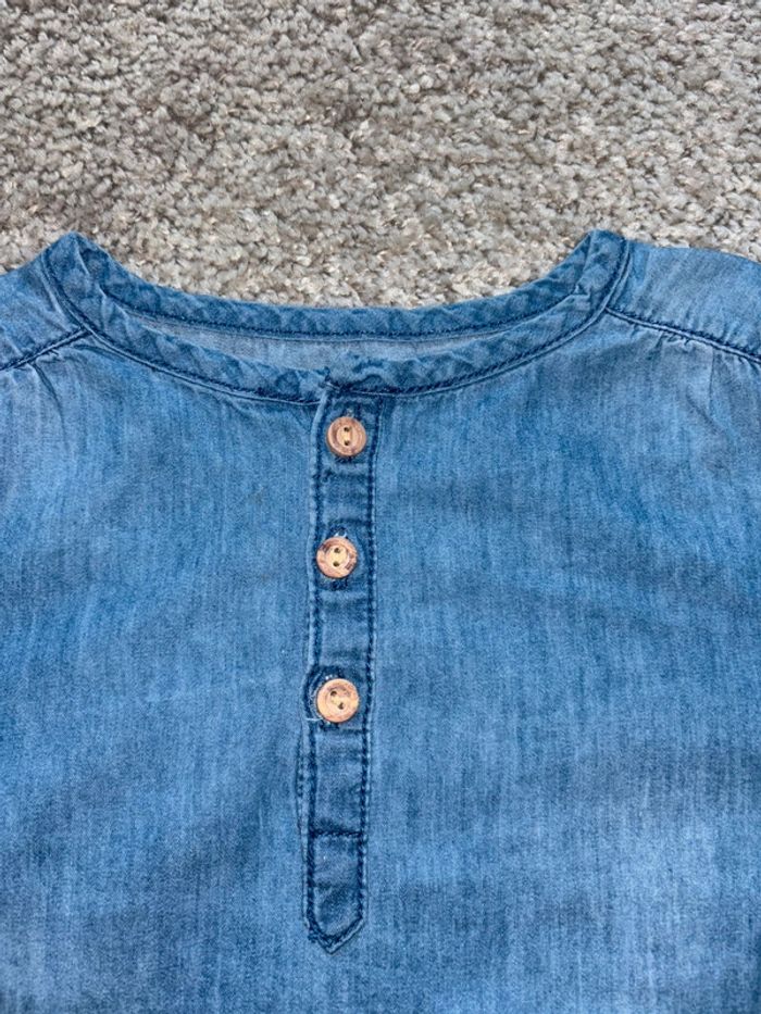 🌺Blouse style jeans bleu Taille 6ans/114cm🌺 - photo numéro 2