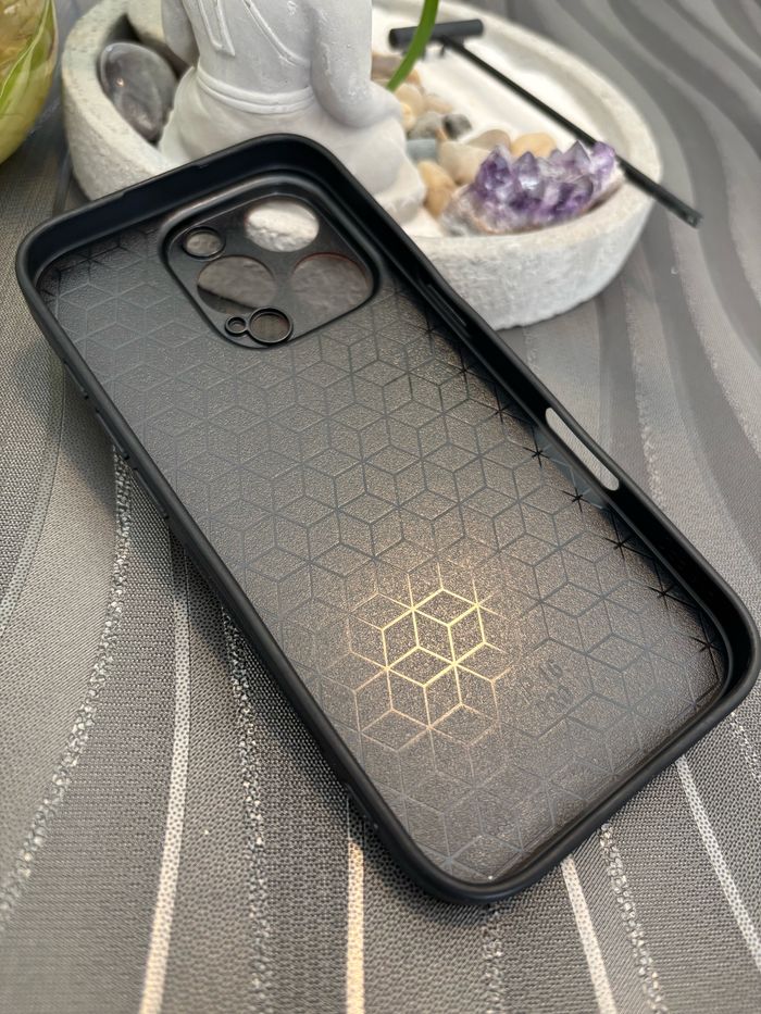 Coque iPhone 16 pro - photo numéro 3