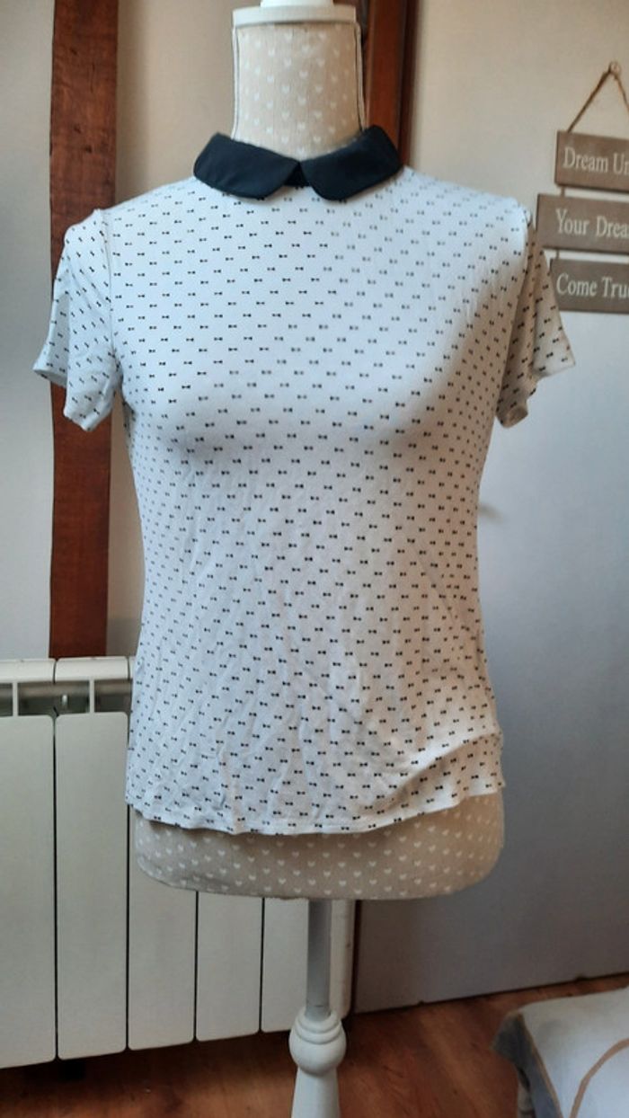 Polo avec motif nœuds